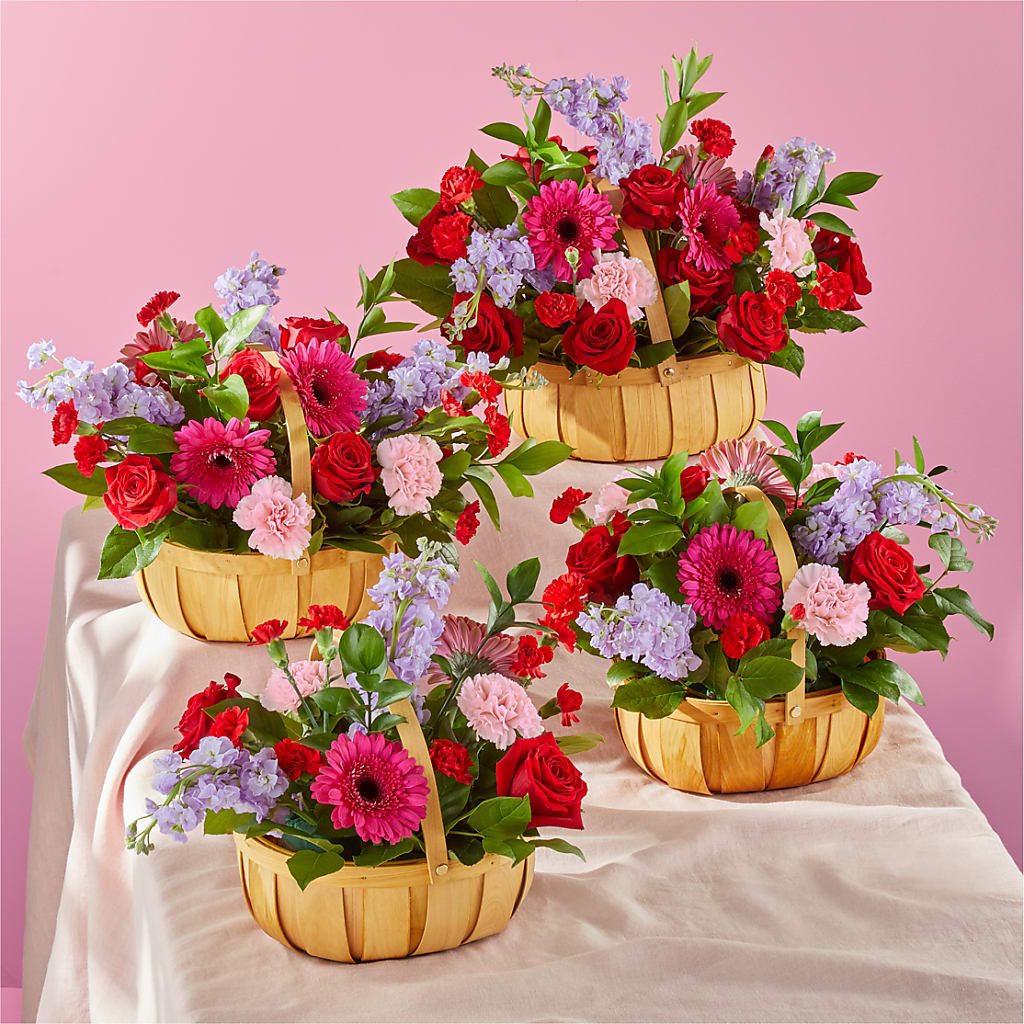 Pink Picnic Basket – Linda Floral, Burlington NC